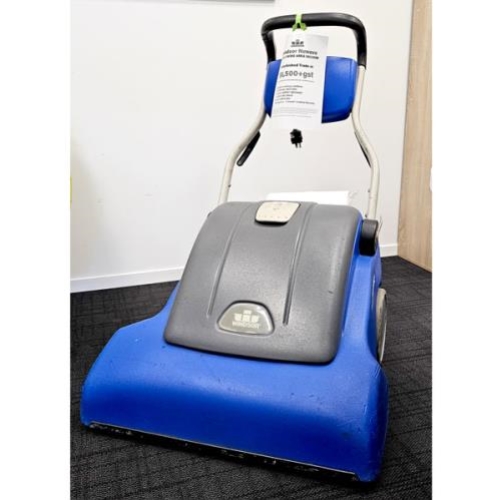 WINDSOR NUWAVE CV66/2 WIDE AREA VACUUM 65cm/35Ltr (TRADE-IN)